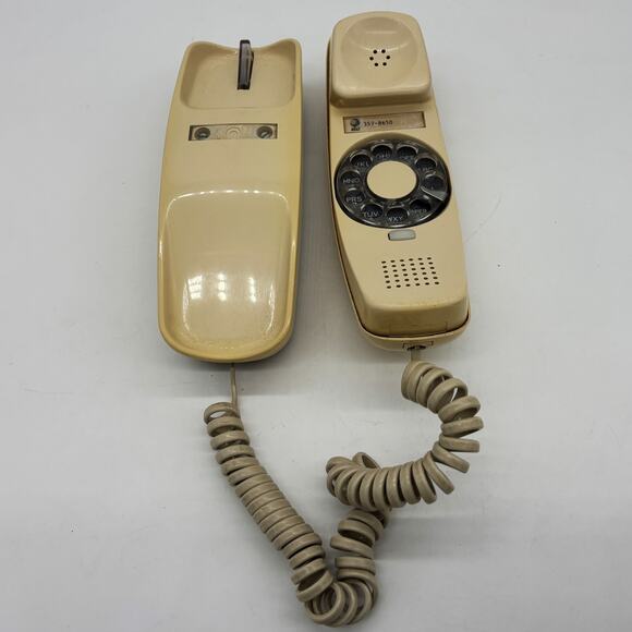 Vtg Western Electric Trimline Rotary Dial Telephone Harvest Gold AT&T Desktop 84 - Picture 2 of 9